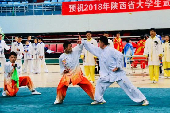 怎样制作一份图文并茂的篮球规则指南?_2